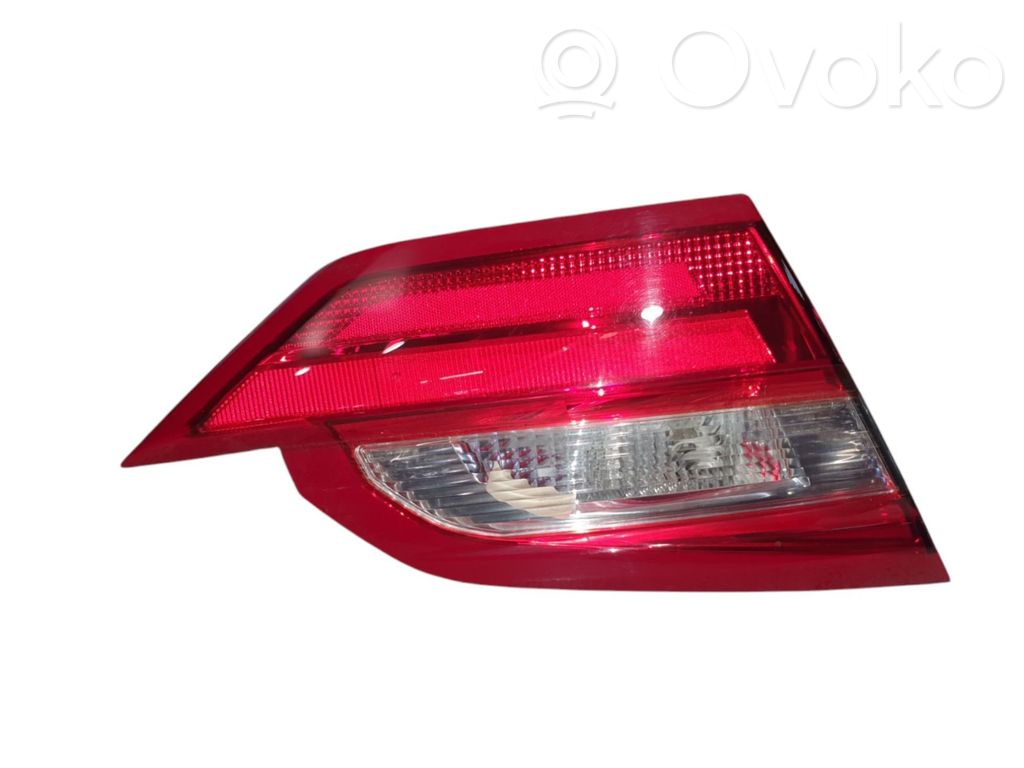 Ford Fiesta Takaluukun takavalot 