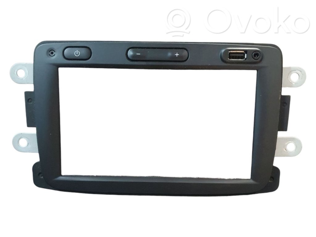 Dacia Dokker Radio/CD/DVD/GPS head unit 