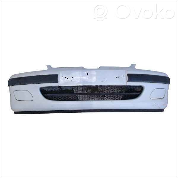 Peugeot 106 Parachoques delantero 