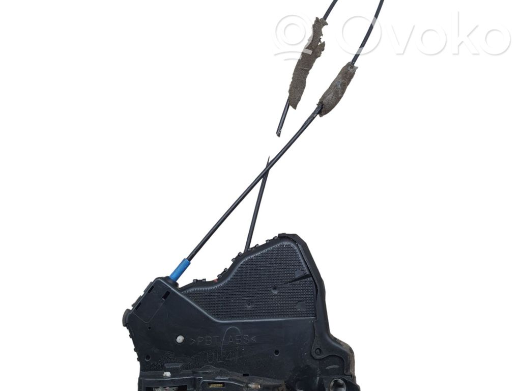Toyota Corolla Verso E121 Front door lock 
