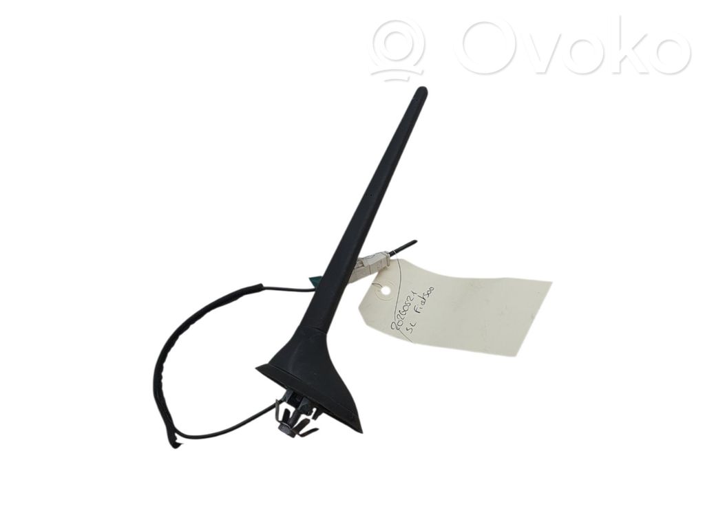Fiat 500 Antena radiowa 