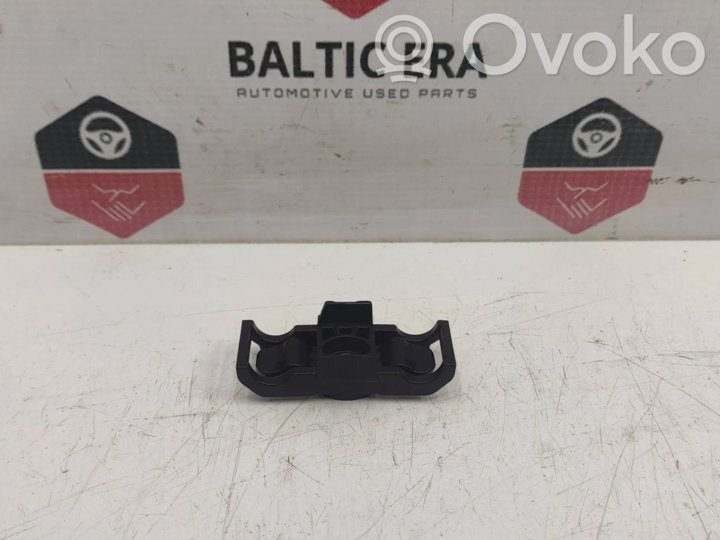BMW i4 Other engine bay part 