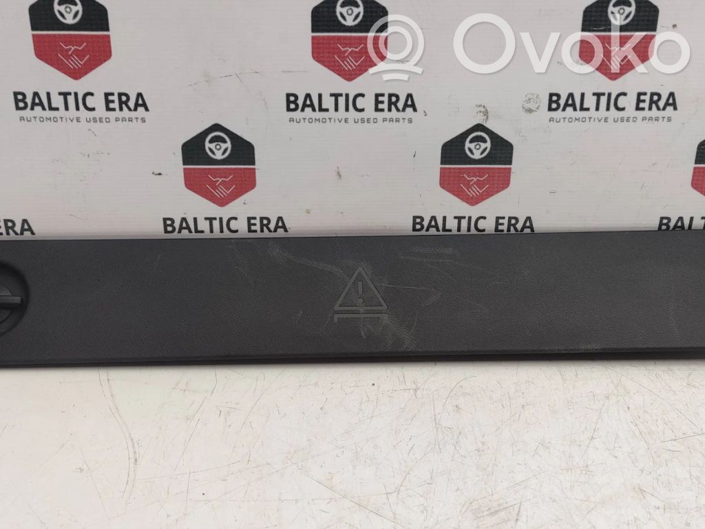BMW i4 Kita bagažinės apdailos detalė 