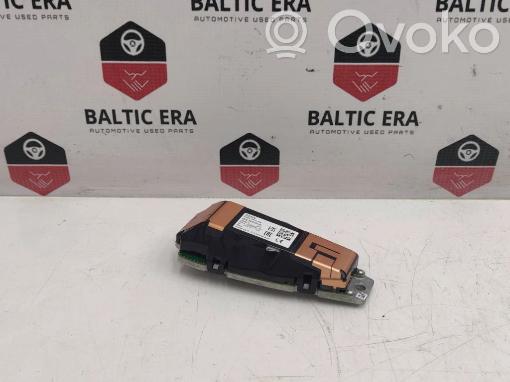 BMW i4 GPS-pystyantenni 
