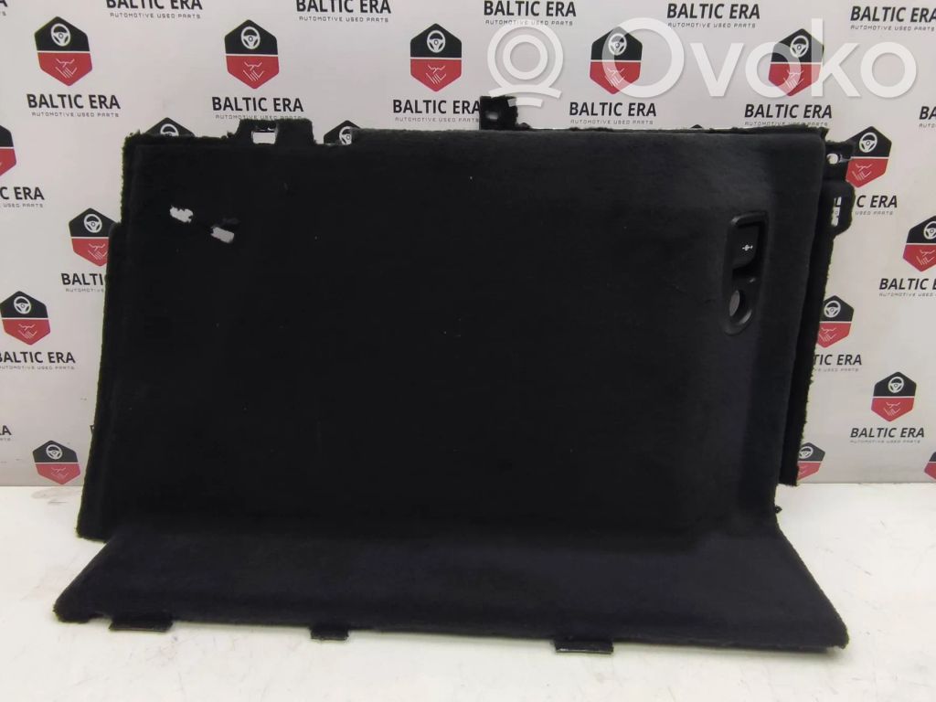 BMW 5 G30 G31 G38 Boczek / Tapicerka / bagażnika 