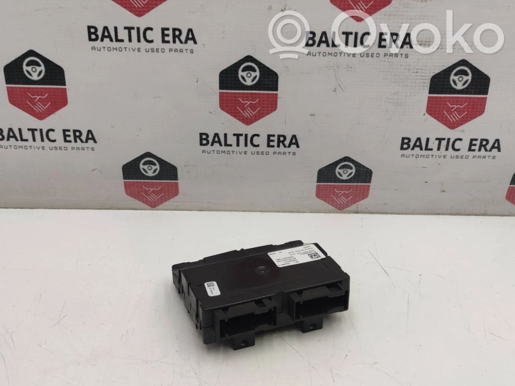 BMW M5 F90 Panel klimatyzacji 
