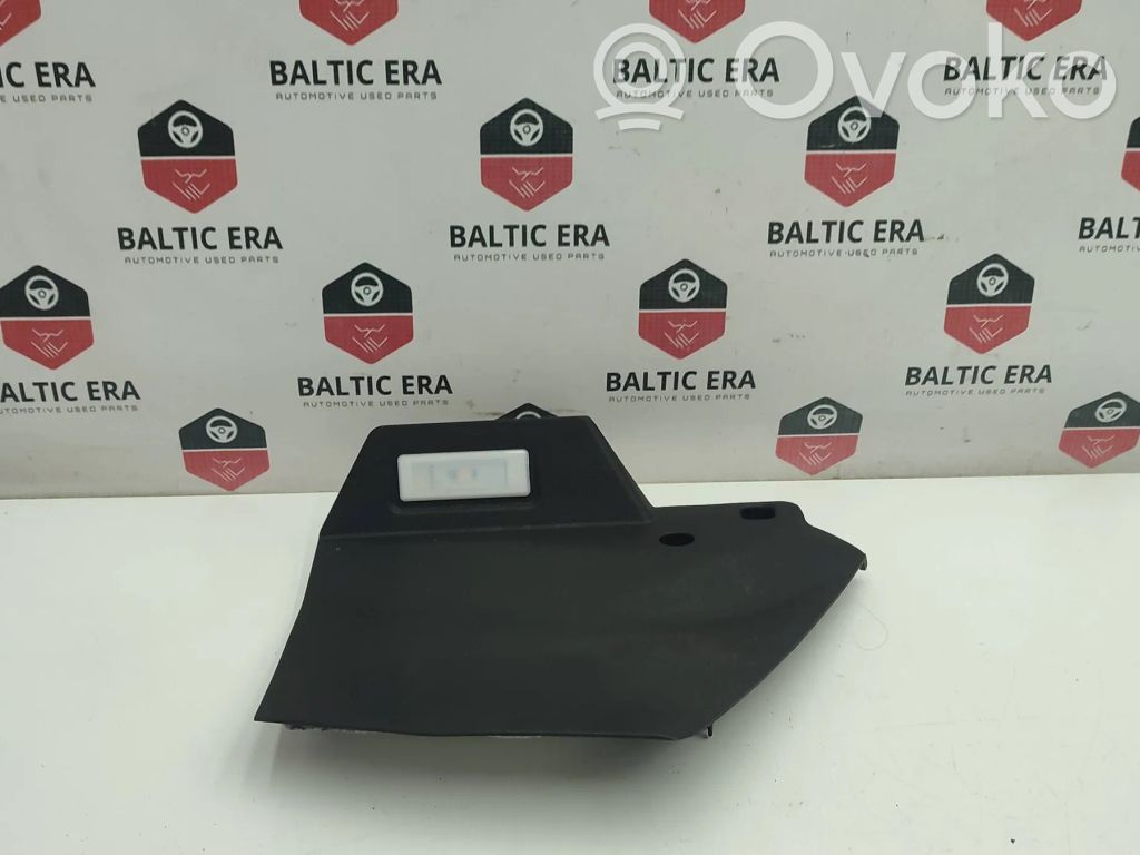 BMW 2 F45 Cita veida salona detaļa 
