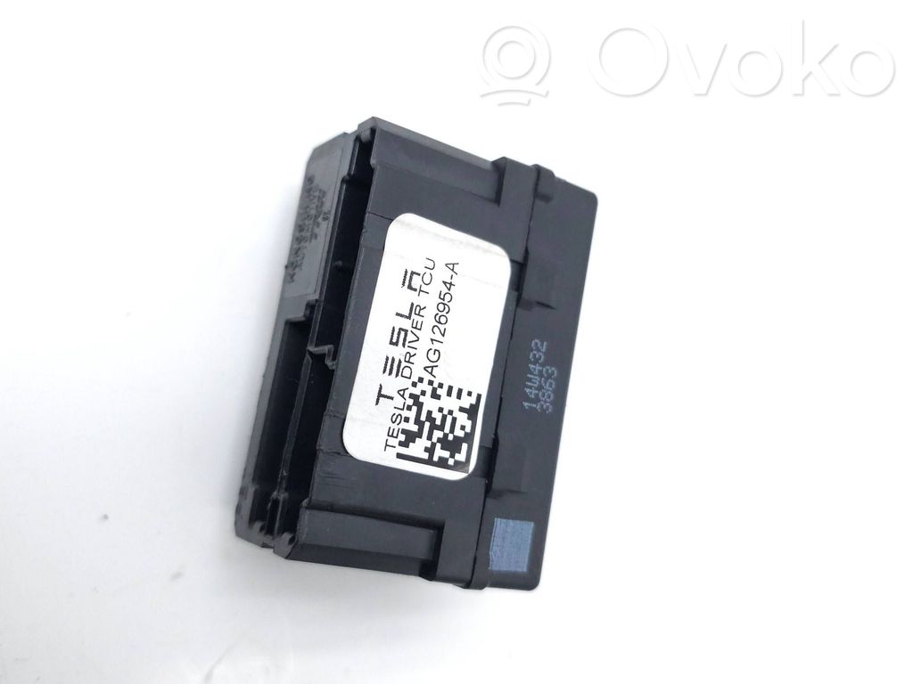 Tesla Model S Seat heating relay 