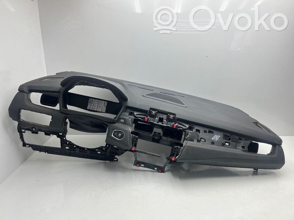 BMW 2 F46 Panel de instrumentos 