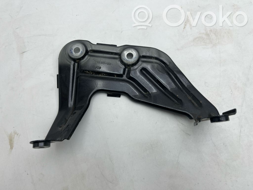 BMW X3 G01 Fender mounting bracket 