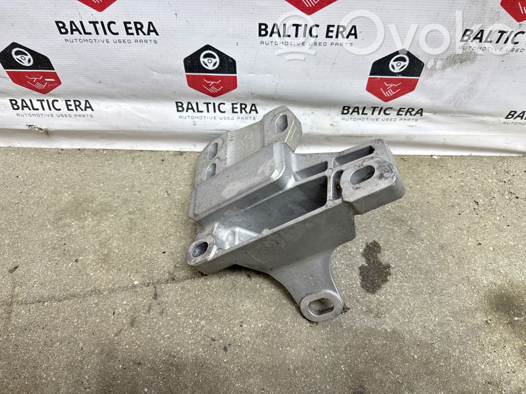 Gearbox mounting bracket   A260573,ADC12