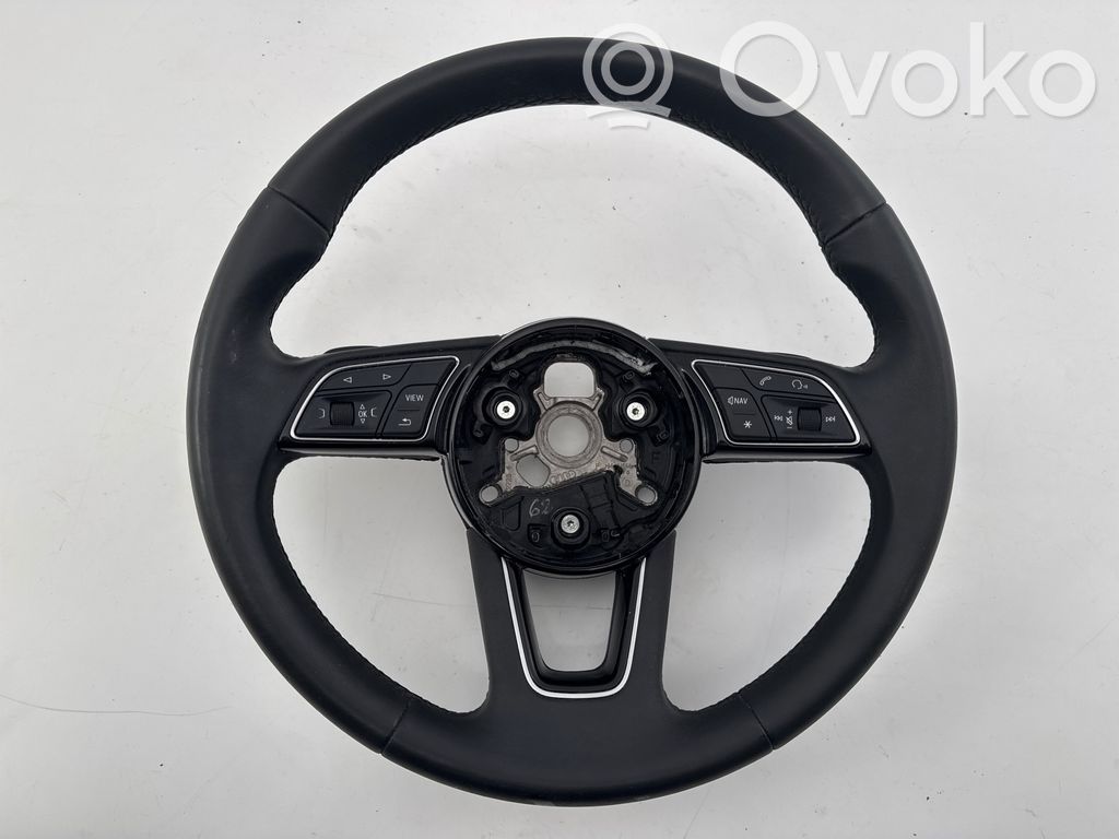 Audi Q2 - Stūre 