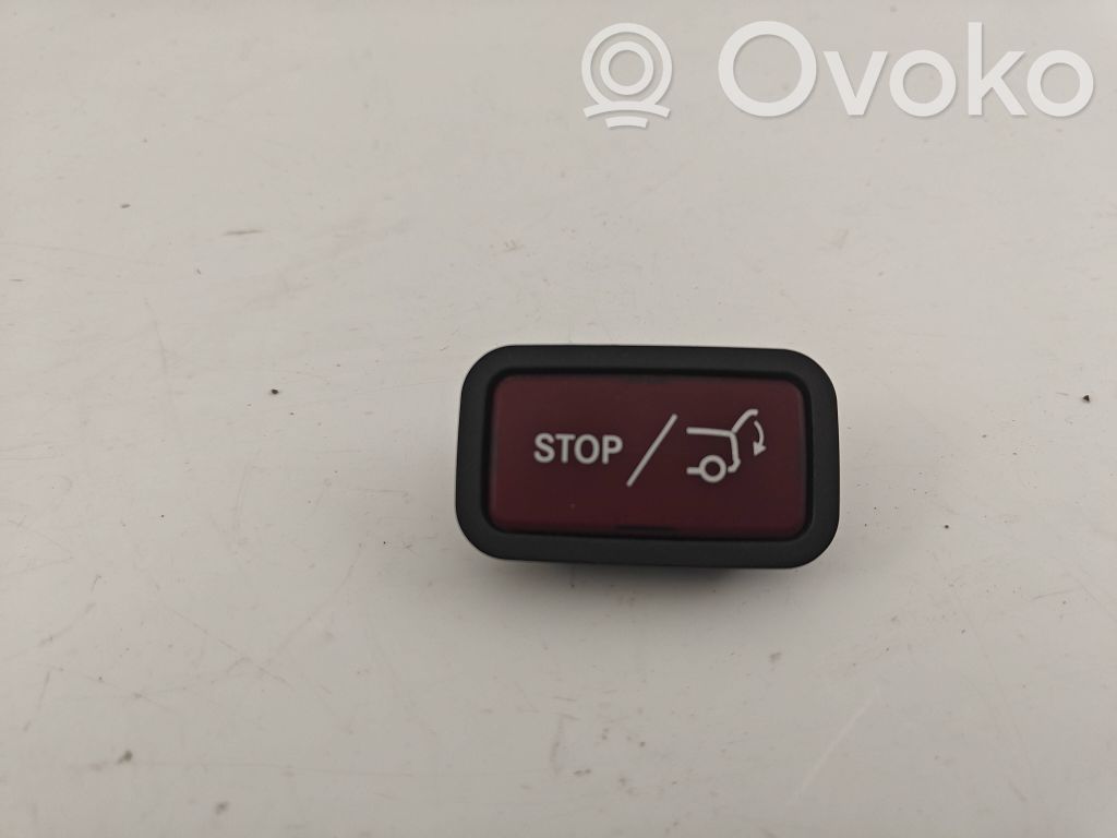 Mercedes-Benz C W205 Tailgate/trunk/boot open switch 
