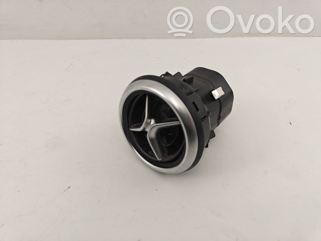 Mercedes-Benz A W176 Centrālais gaisa ventilācijas režģis 