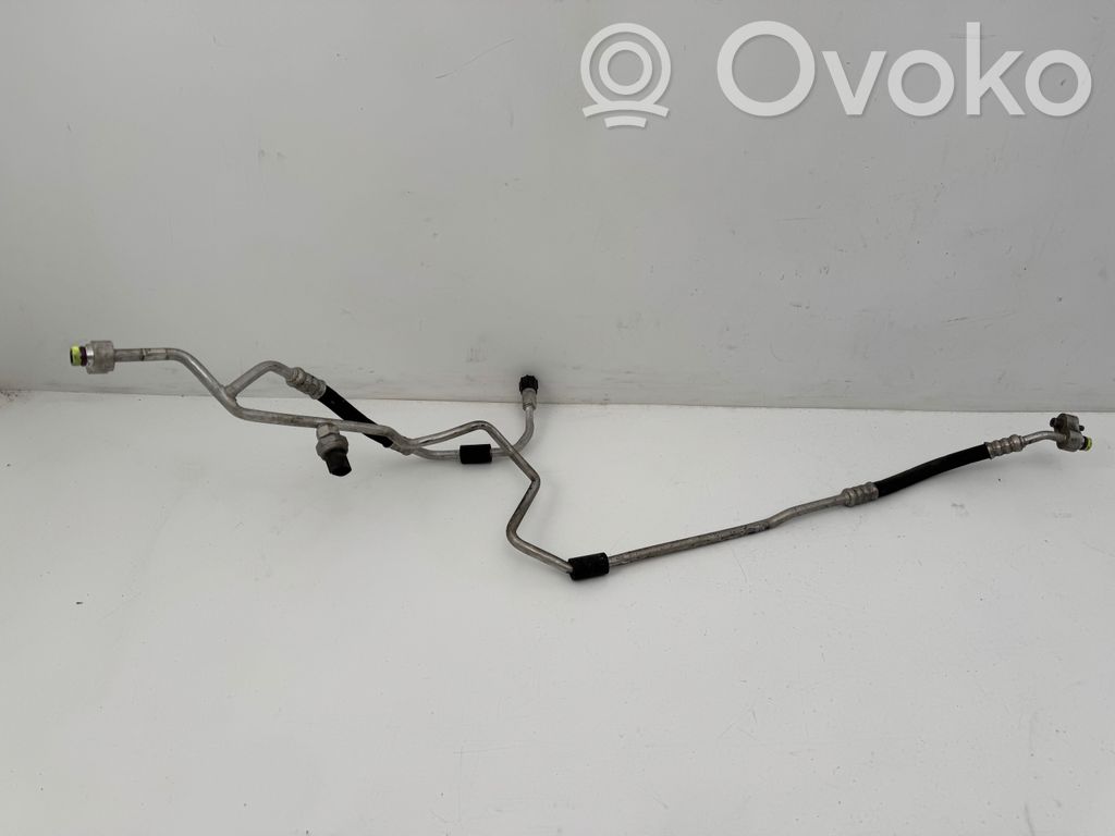BMW X3 F25 Ilmastointilaitteen putki (A/C) 