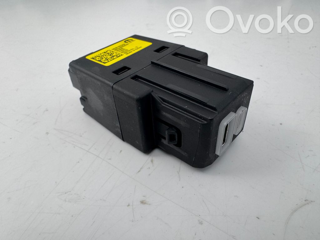 Jeep Compass USB savienotājs 
