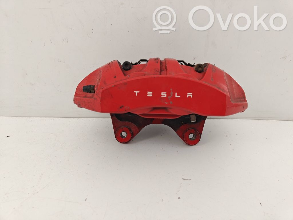 Tesla Model 3 Etujarrusatula 