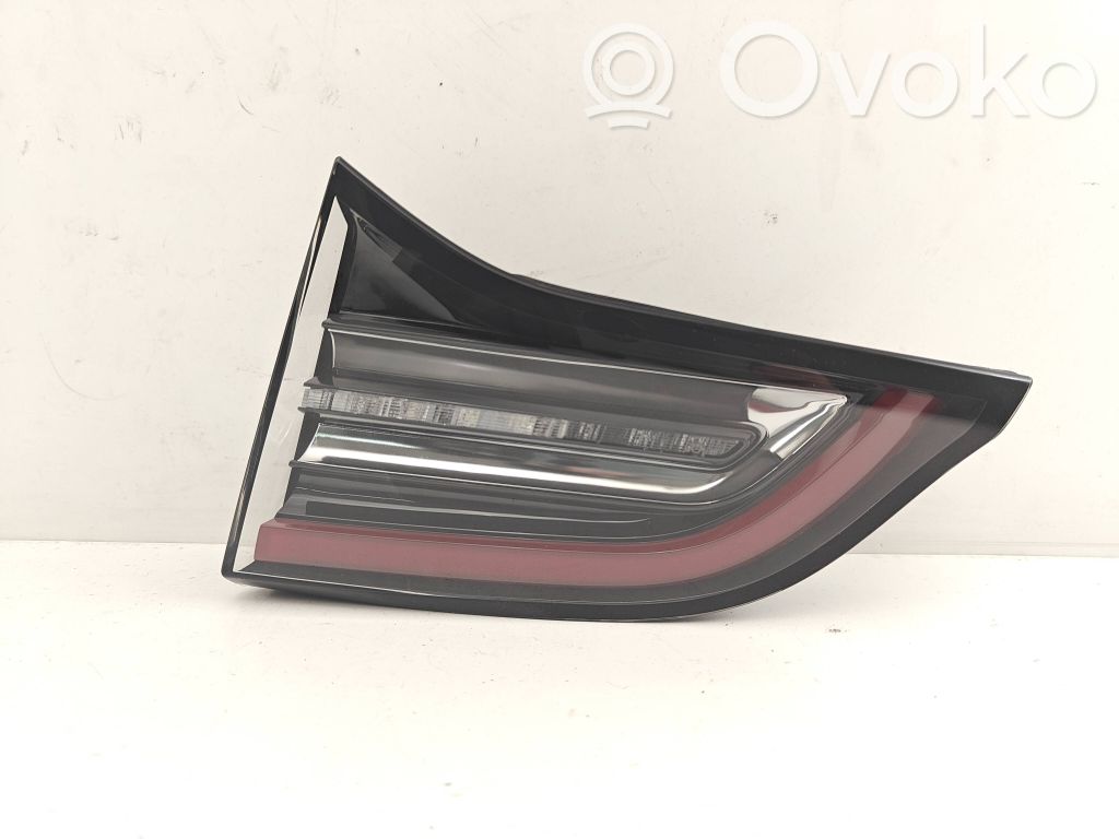 Tesla Model 3 Tailgate rear/tail lights 
