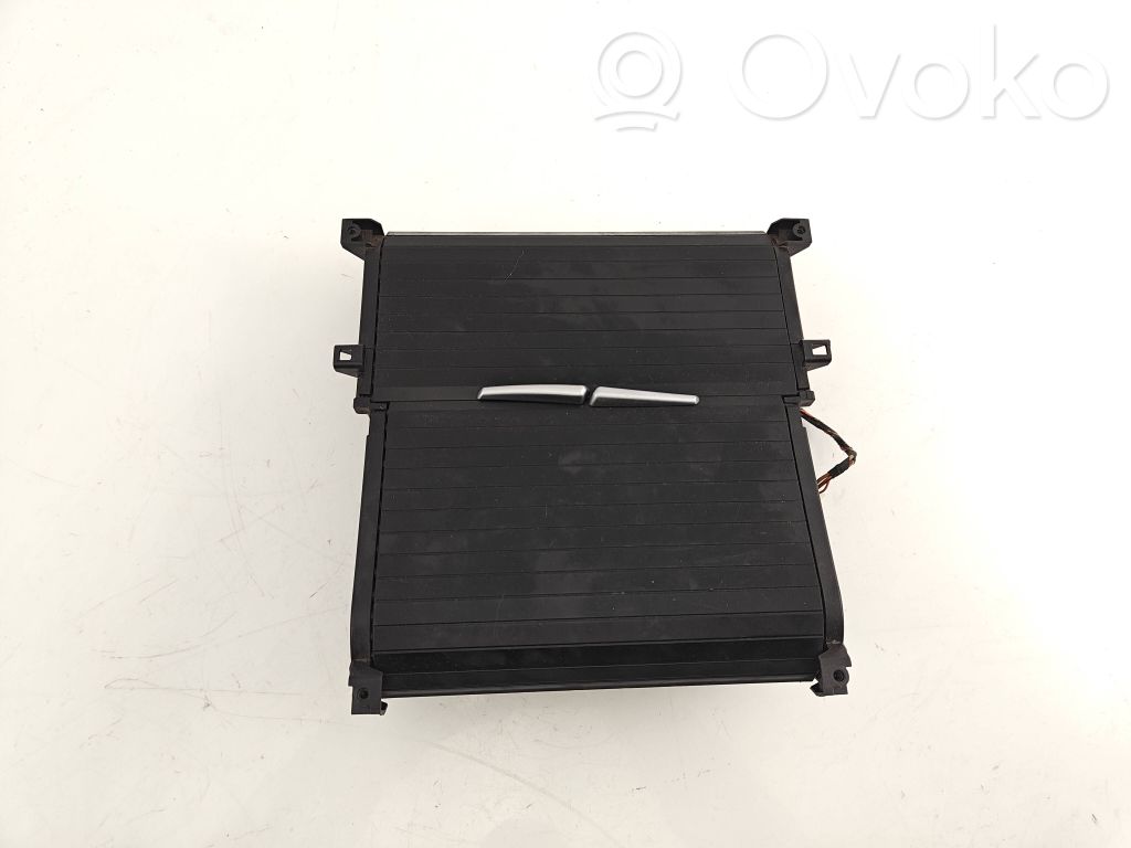 BMW X5 E70 Cup holder front 