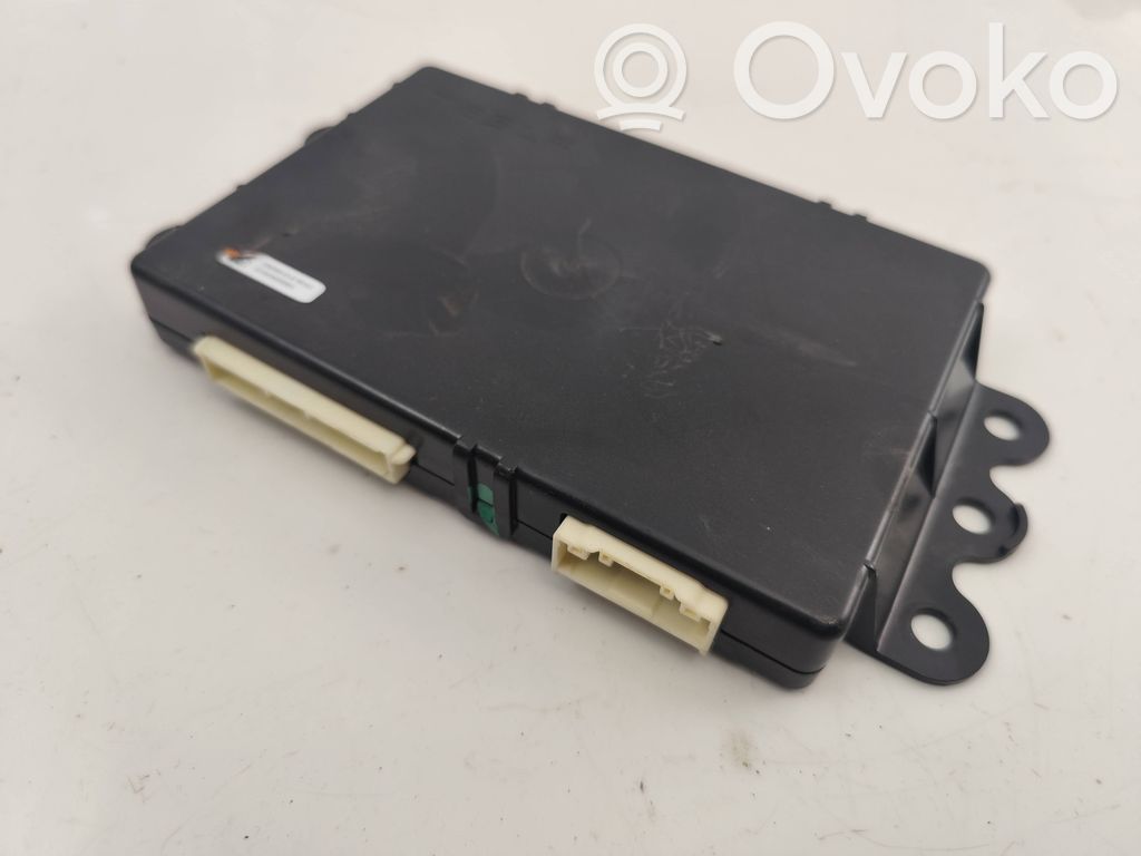 Tesla Model S Vadības bloks 