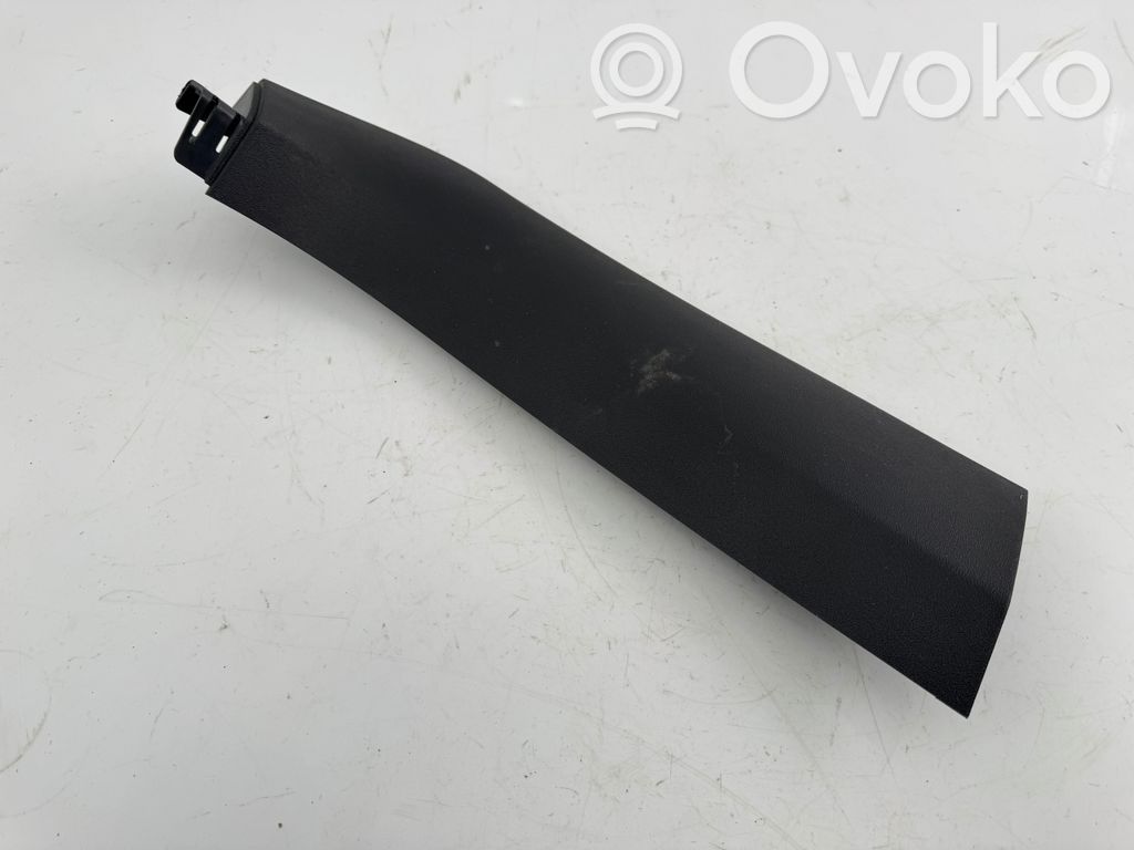 Poszycie / Tapicerka tylnej klapy bagażnika   100925200G
