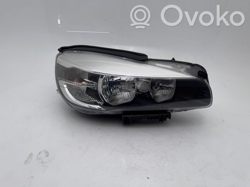 BMW 2 F46 Lampa przednia 