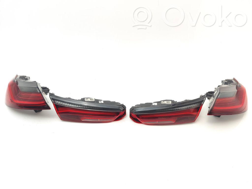BMW 8 G14 Lampy tylne / Komplet 