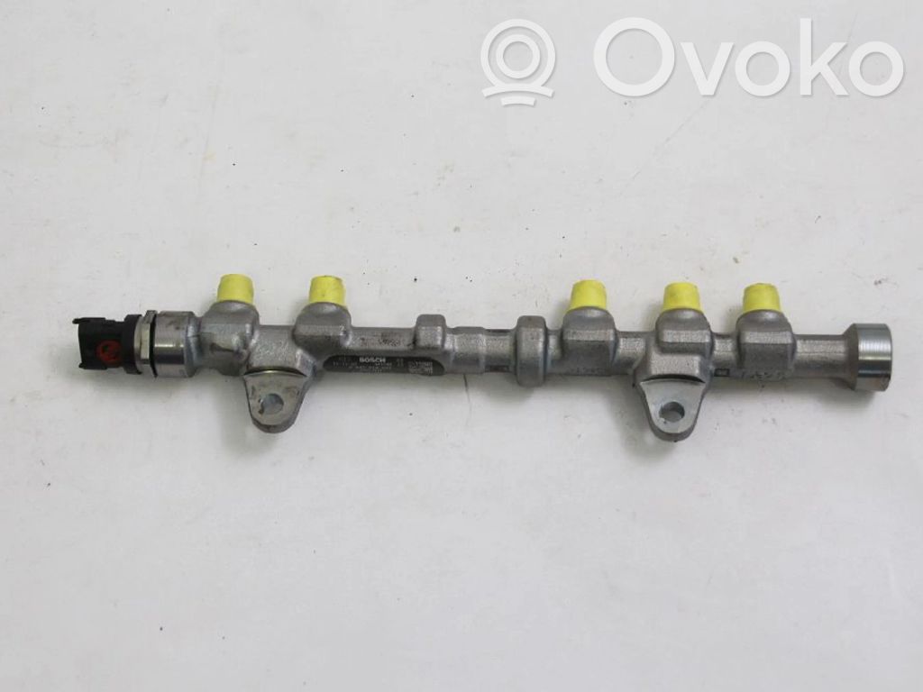 Opel Corsa D Distribuidor de combustible 