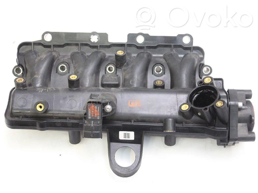 Opel Corsa D Kolektor ssący 