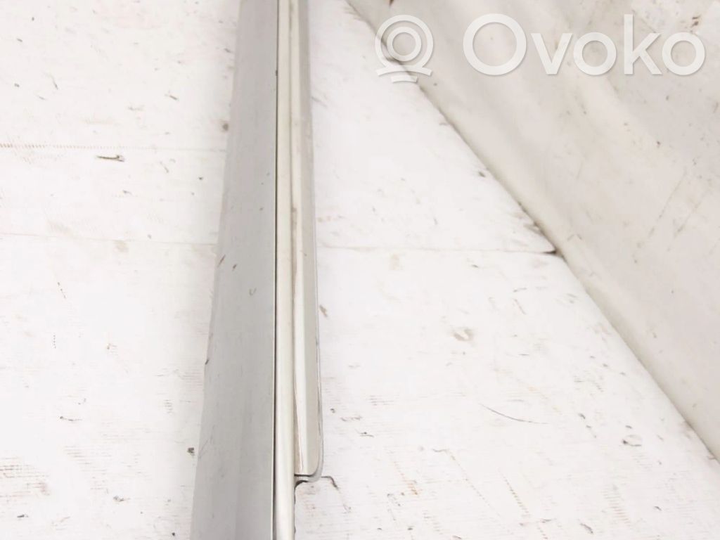 Audi A8 S8 D4 4H Verkleidung Schweller 