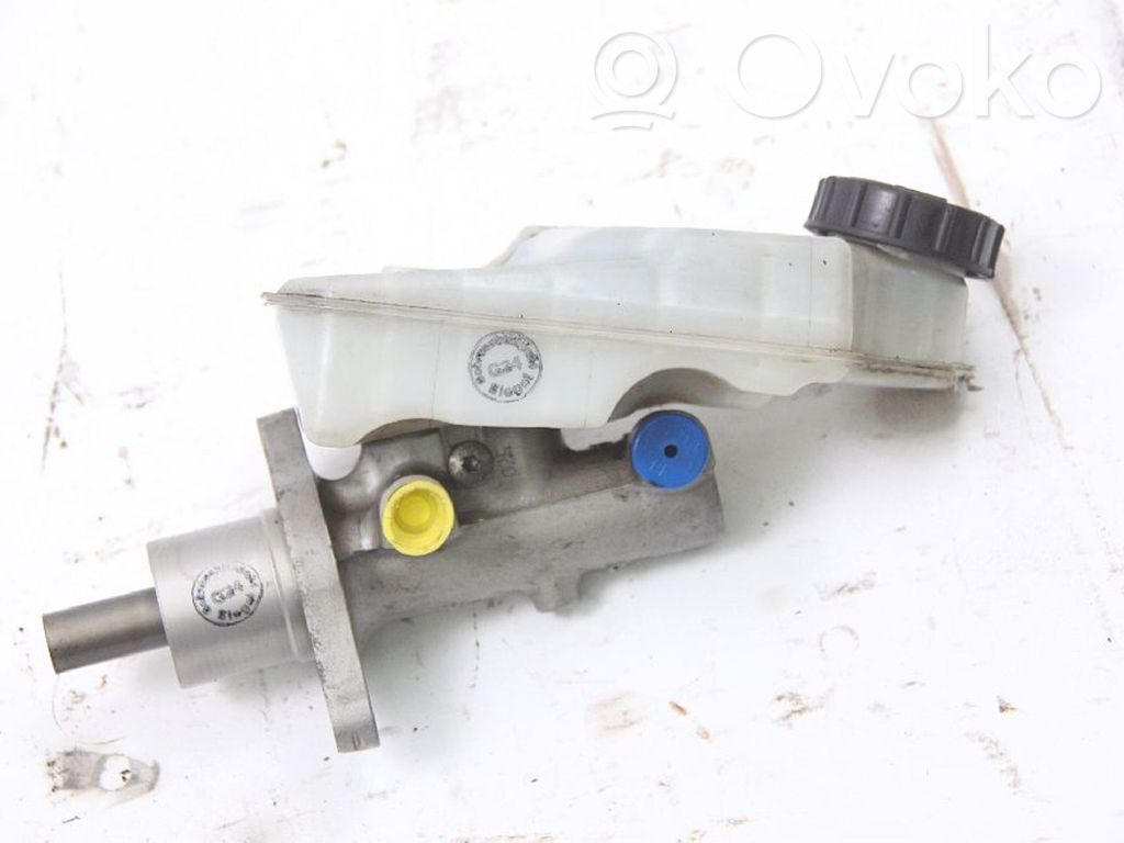 Ford Kuga I Master brake cylinder 