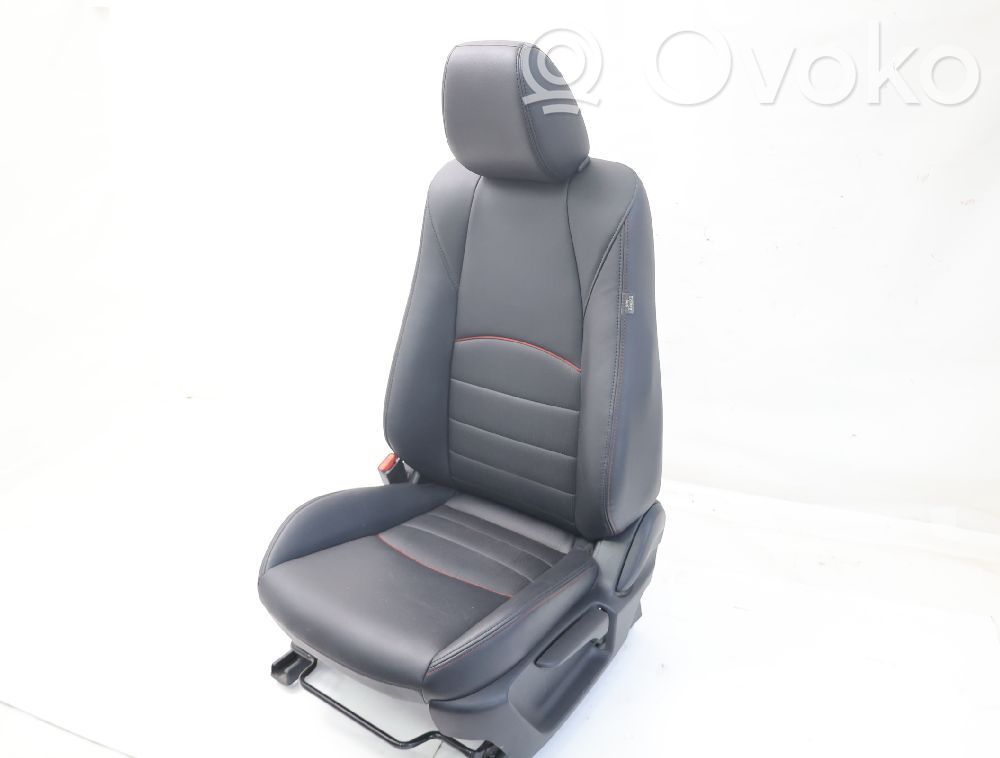 Mazda CX-3 Sedile anteriore del conducente 