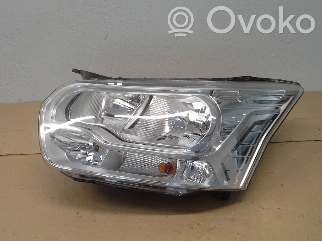 Ford Transit VII Headlight/headlamp 