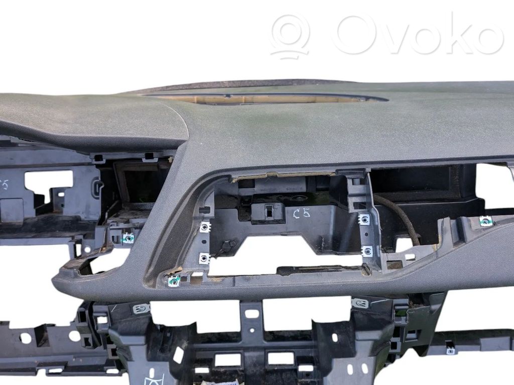 Citroen C5 Panelė 