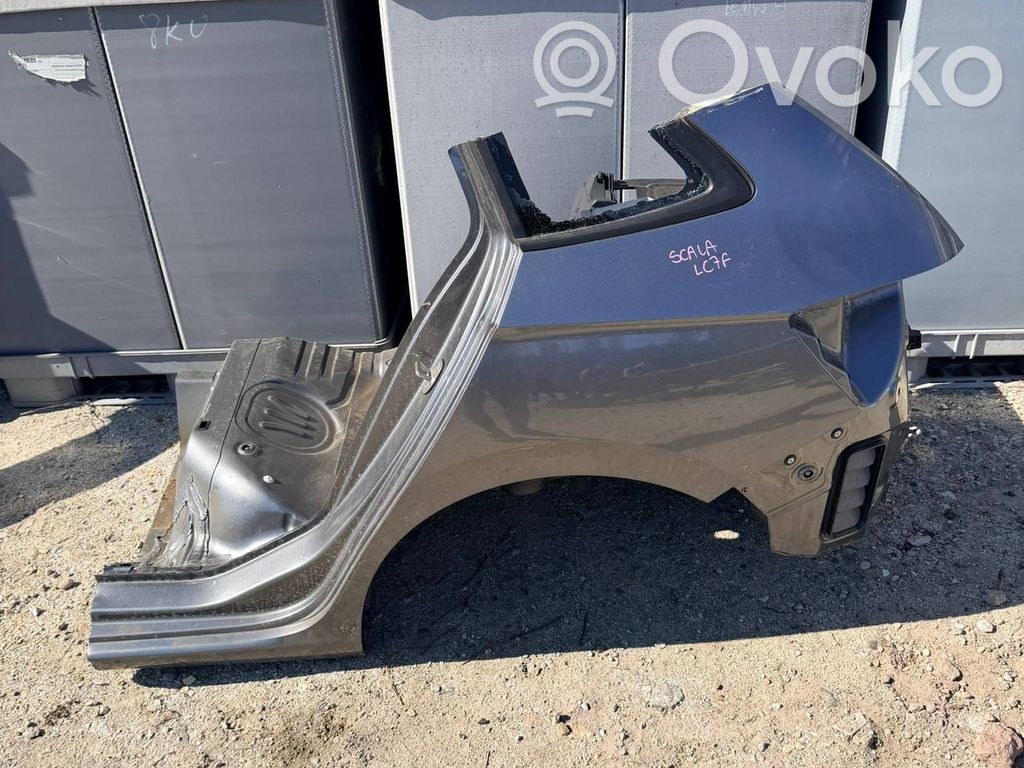 Panel lateral trasero