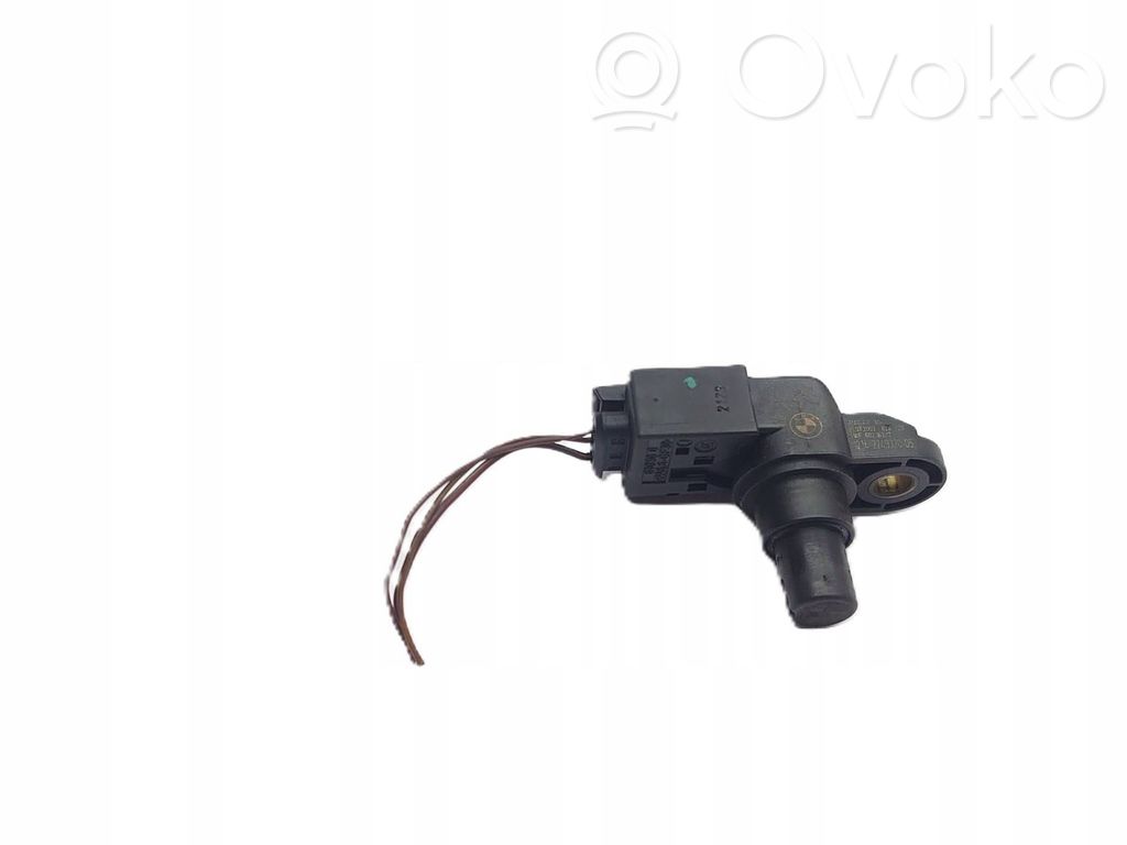 BMW 5 E39 Camshaft position sensor 