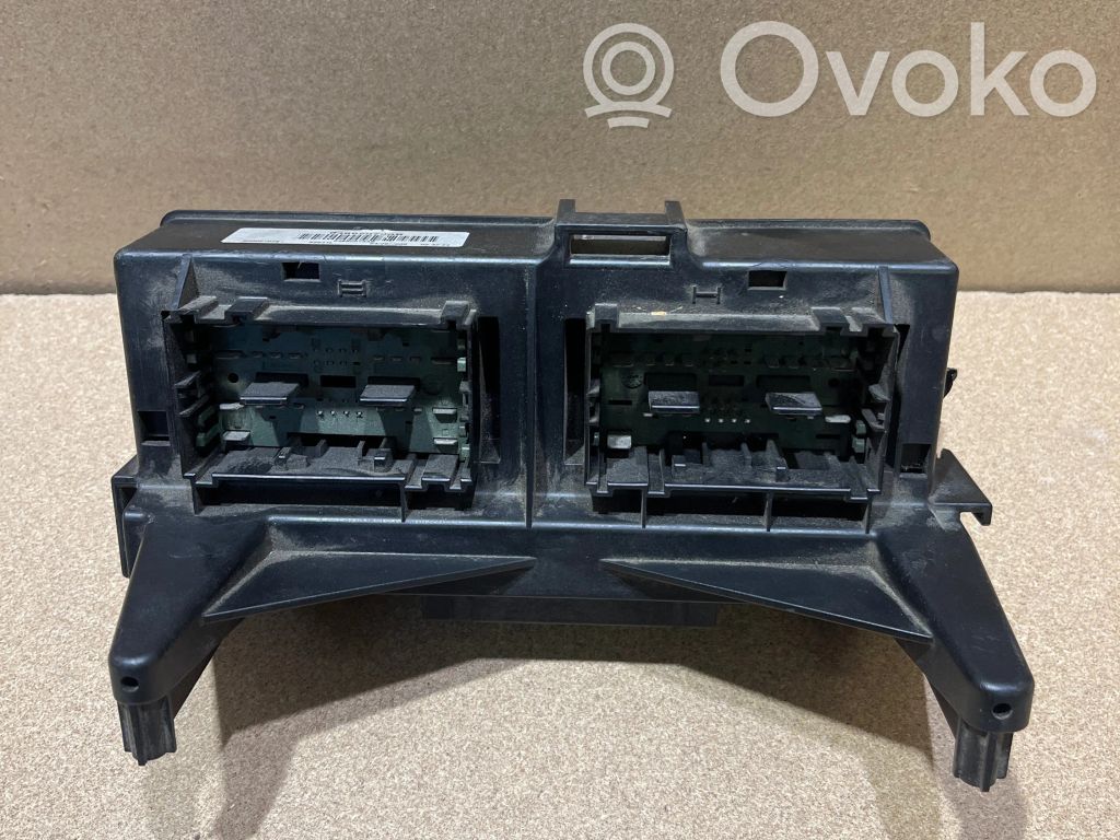 Fuse module   04692073AB,C00007028
