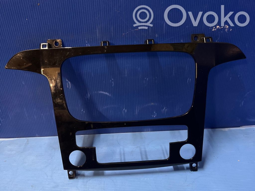 Ford Galaxy Radio/GPS head unit trim 
