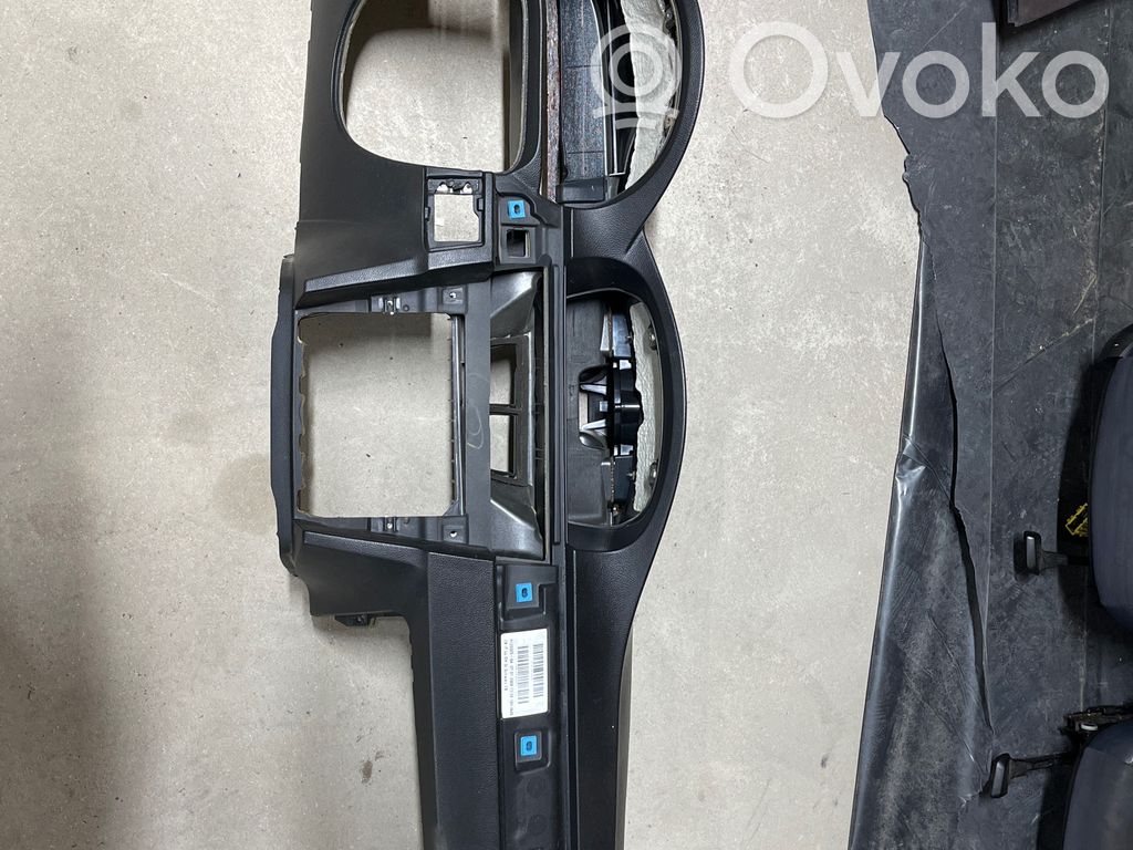 BMW 3 E90 E91 Dashboard 