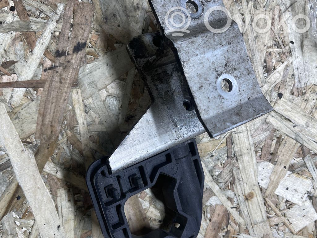 Radiator mount bracket   14532410,0112767A
