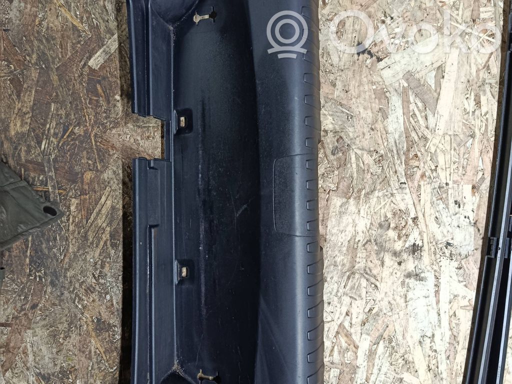 Trunk/boot sill cover protection   7123335,60829010