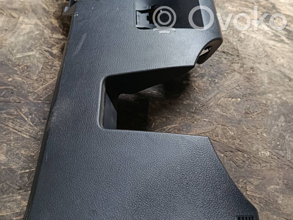 Dashboard lower bottom trim panel   GS1D64281,K4366