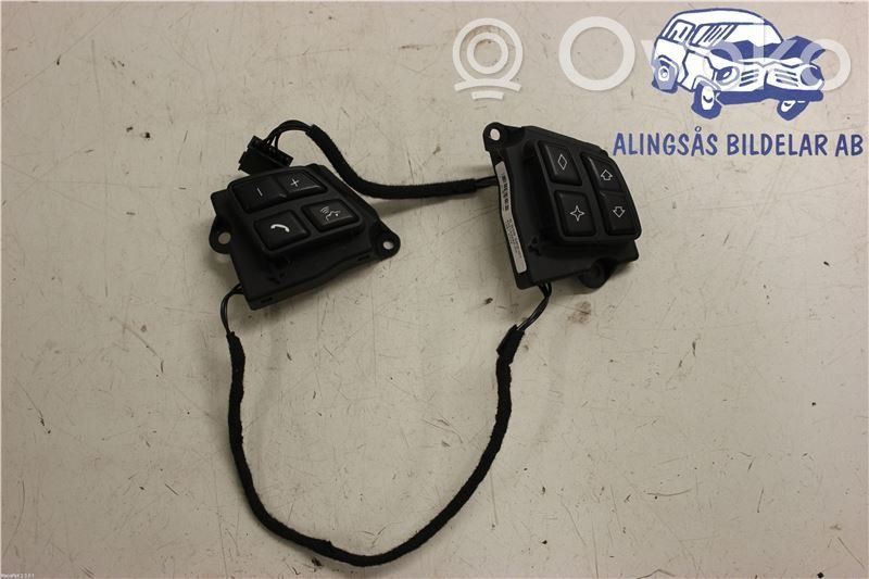 BMW 1 E81 E87 Steering wheel buttons/switches 