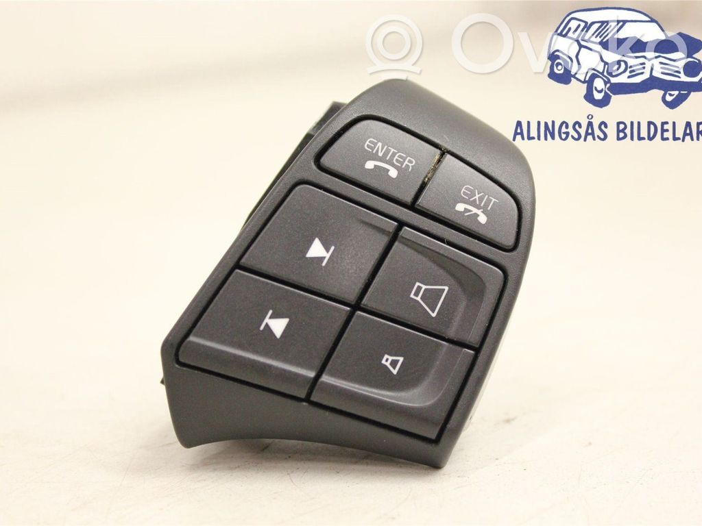Volvo C30 Przełącznik / Przycisk kierownicy 