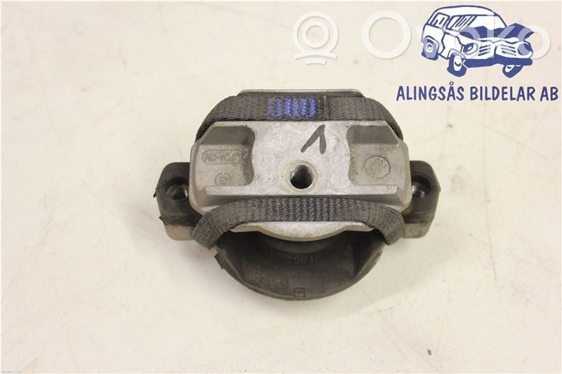Audi A8 S8 D3 4E Vaihdelaatikon kiinnitys 