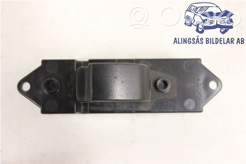 Electric window control switch   8608A063