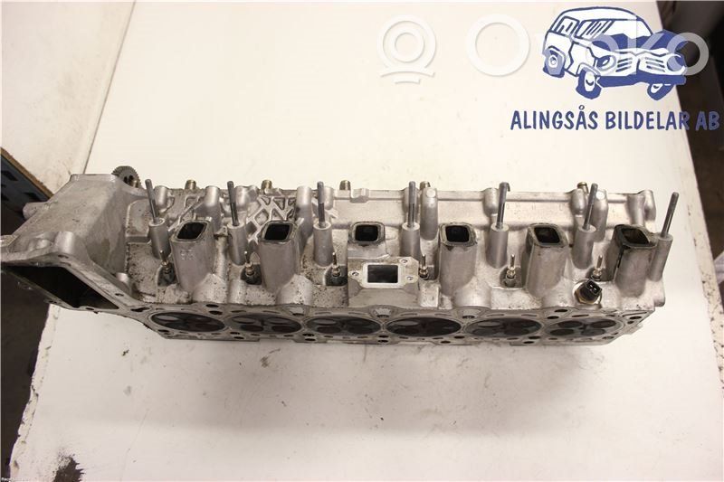 BMW 3 E90 E91 Engine head 