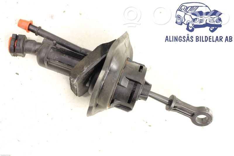 Kytkimen pääsylinteri   6G917A543AB