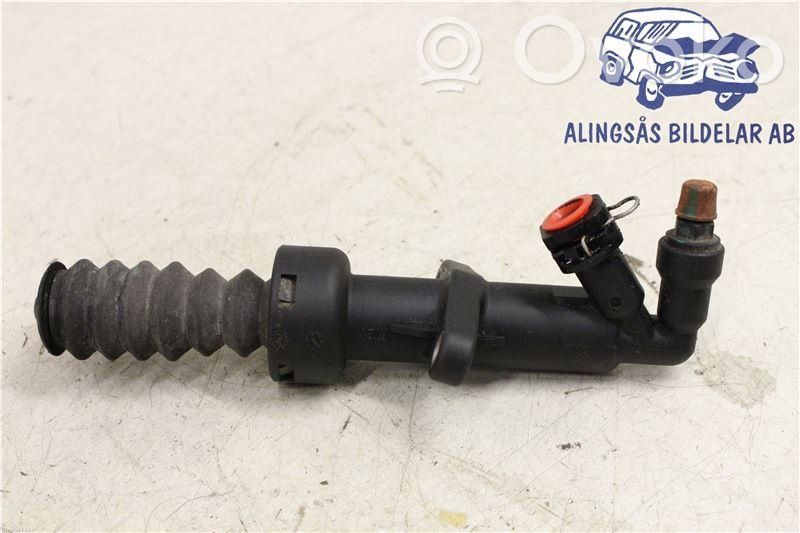Cilindro de embrague hidráulico   9684276480
