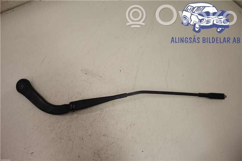 BMW 3 E90 E91 Front wiper blade arm 